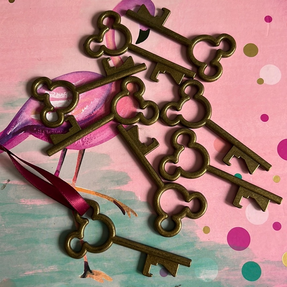 13 Mickey Keychain bottle opener hard metal